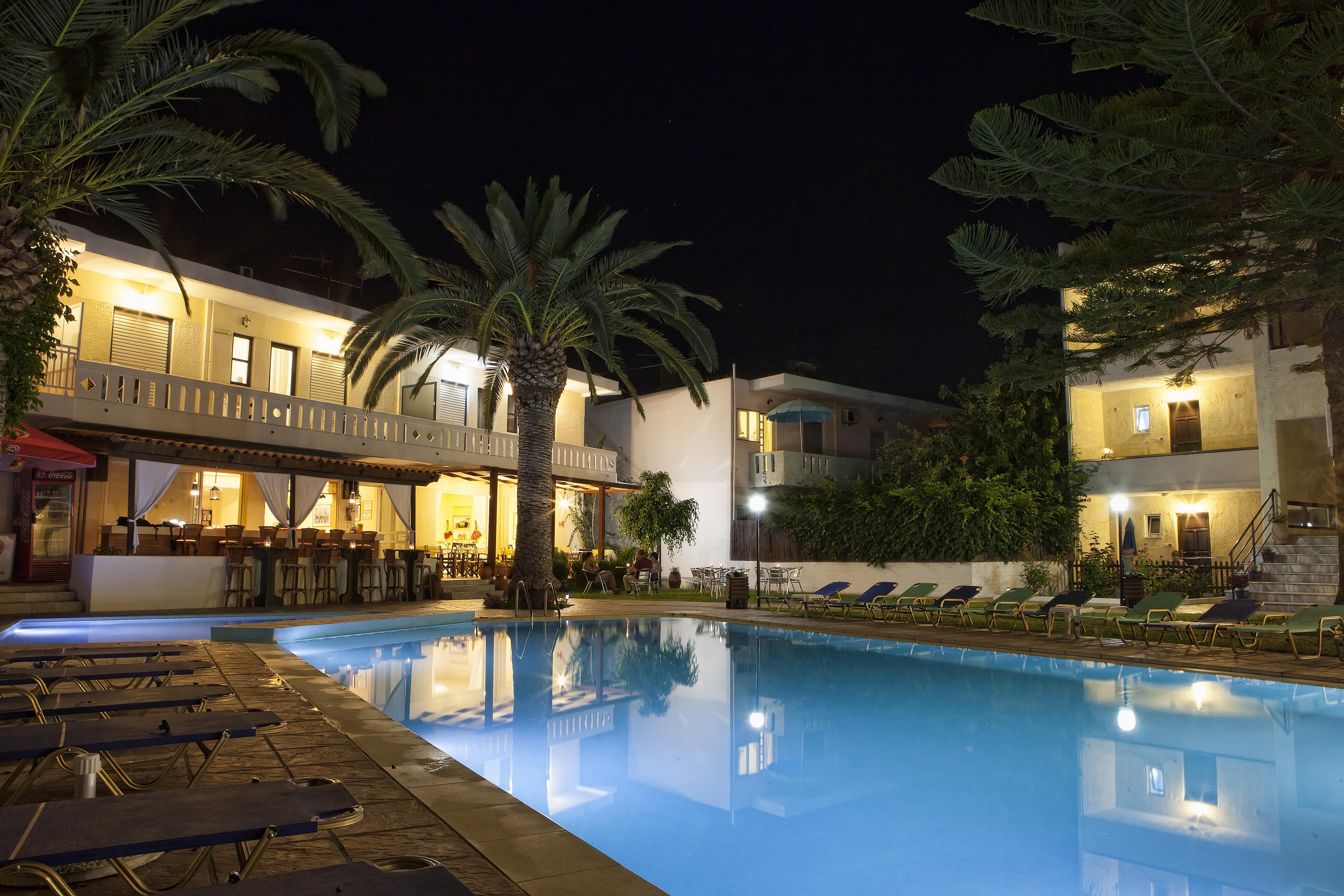 Cretan Sun Aparthotel Adelianos Kampos Exterior foto