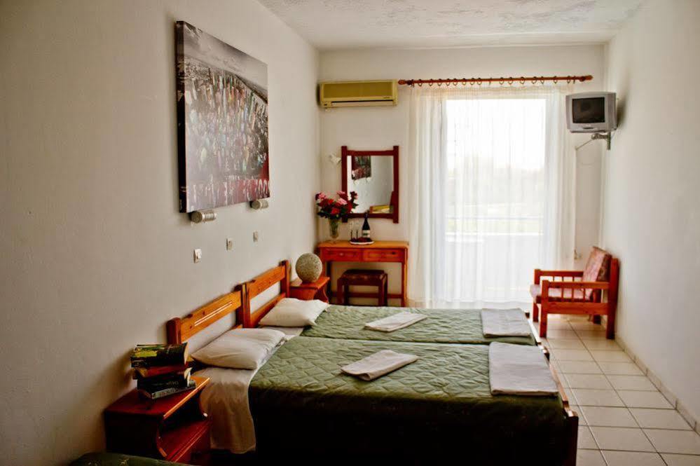 Cretan Sun Aparthotel Adelianos Kampos Exterior foto